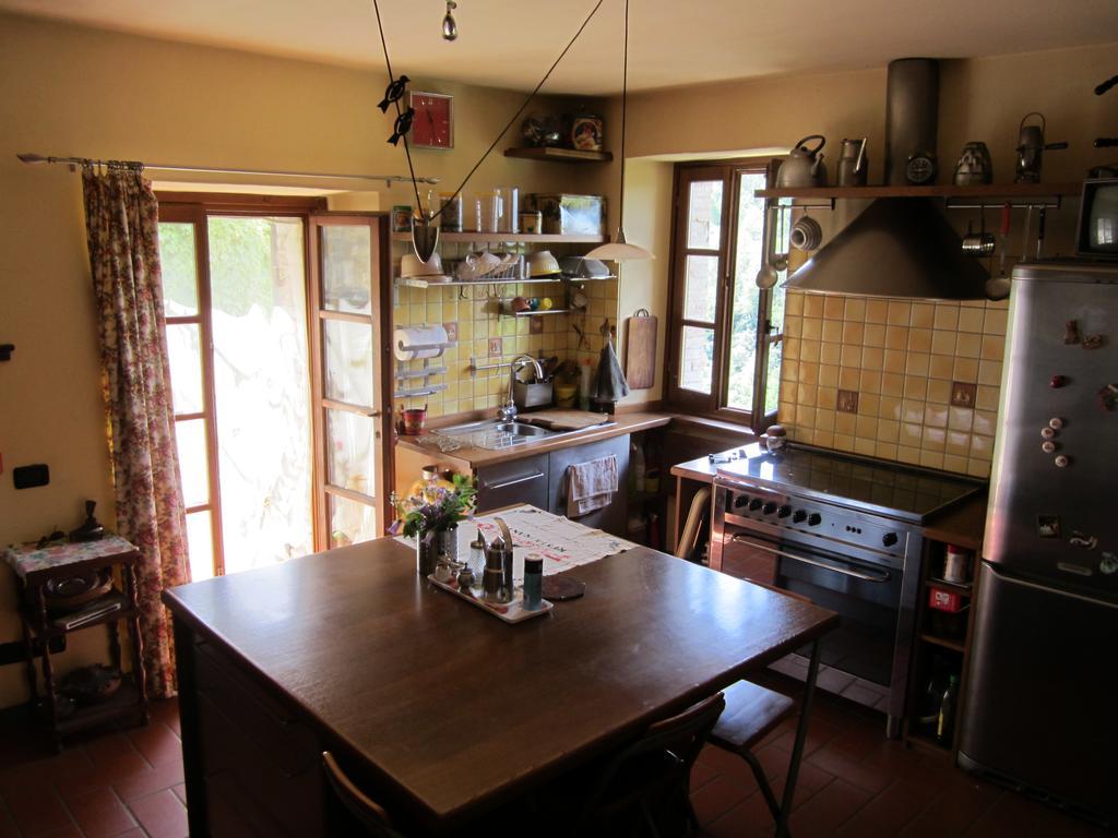 Poggio Delle Rondini Bed & Breakfast Bagnone Ngoại thất bức ảnh